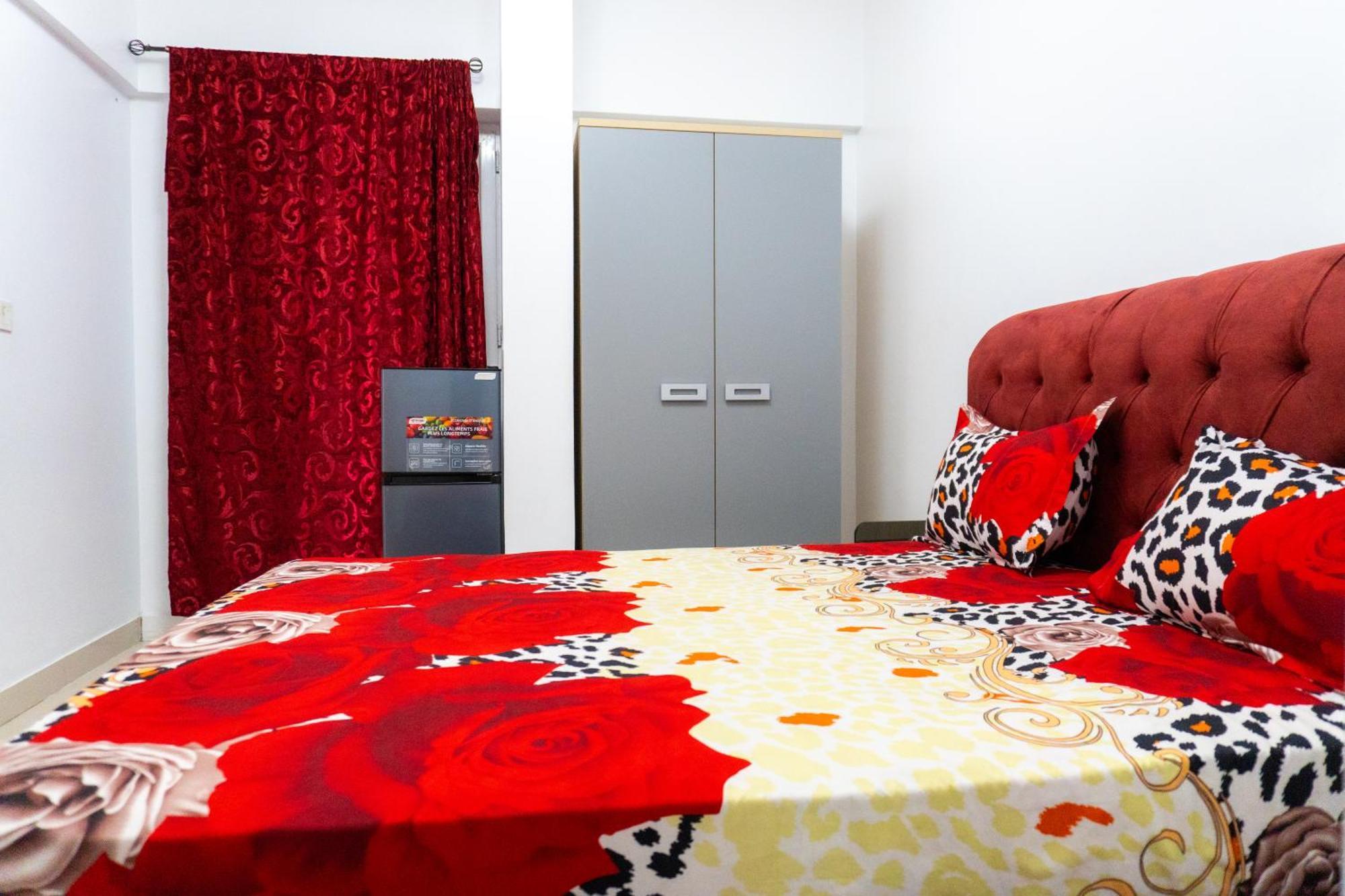 داكاغْ Chambres Meublees Avenue Cheikh Anta Diop المظهر الخارجي الصورة